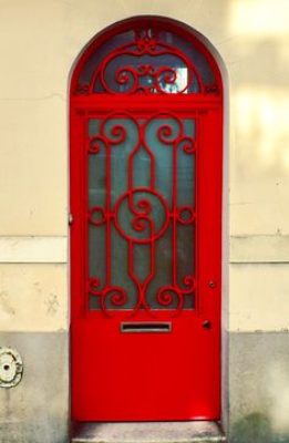 1ade85fe325ae01899a4b0f71b4b3e92-red-door-red-houses.jpg