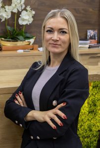 Консультант Анна